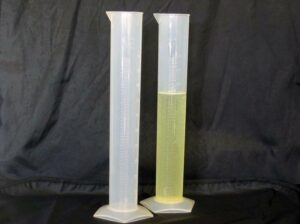 KAYABA KYB mérőkanna 500ml