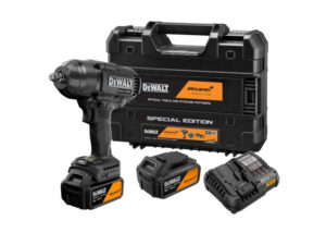 DEWALT/McLaren Akkus ütvecsavarozó 1/2"18 V (2 x 5,0 Ah akku + töltő + TSTAK) 1989 Nm