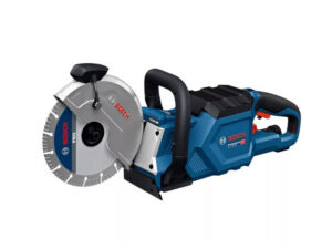 BOSCH Akkus betonvágó GCS 18V-230 (Akku és töltő nélkül, tömlőcsatlakozóval)